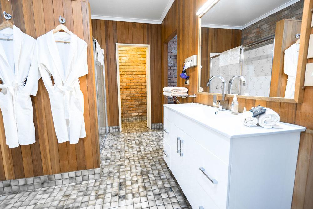 Farnham Court Motel And Restaurant Морвел Екстер'єр фото
