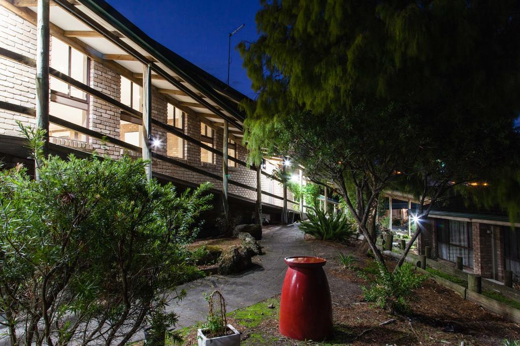 Farnham Court Motel And Restaurant Морвел Екстер'єр фото